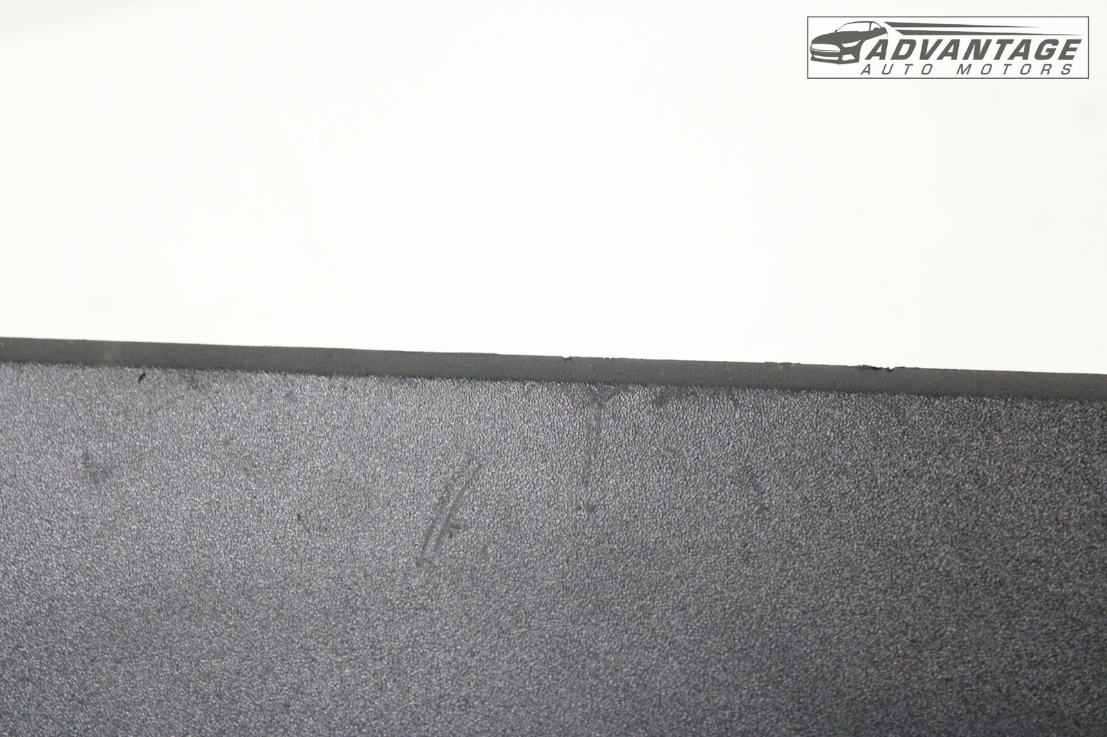 2019-2025 CADILLAC XT4 REAR LEFT SIDE DOOR LOWER MOLDING COVER TRIM OEM