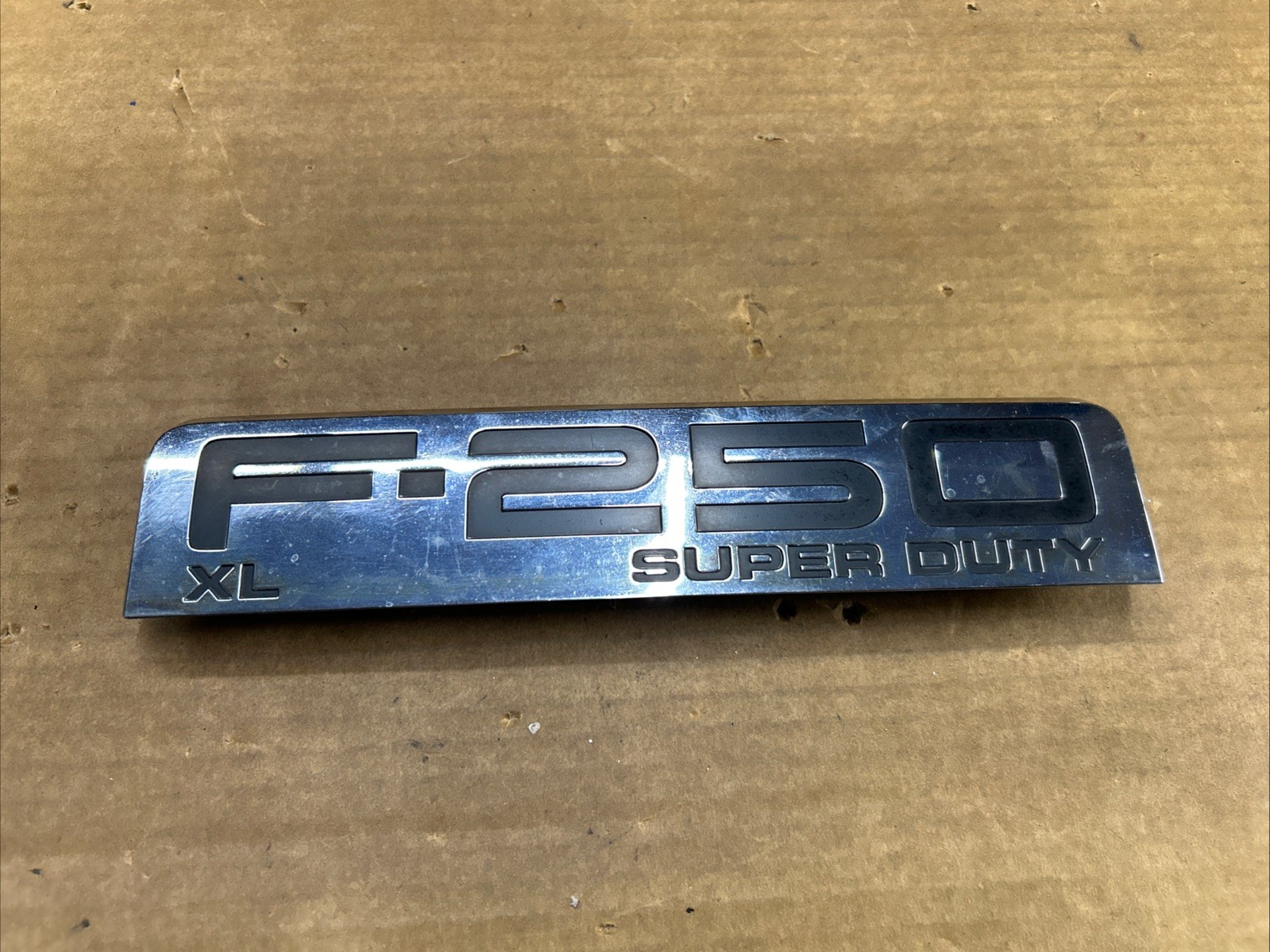 08-10 Ford F-250 Super Duty XL Nameplate Emblem Badge OEM 8C34-25000A72-A