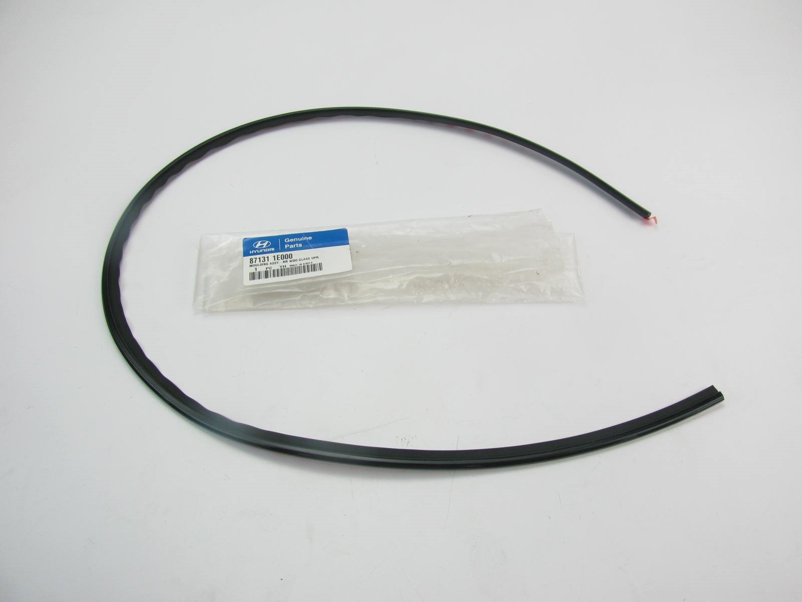 Rear Back Glass Upper Reveal Molding Seal Strip OEM For 06-11 Accent SEDAN ONLY