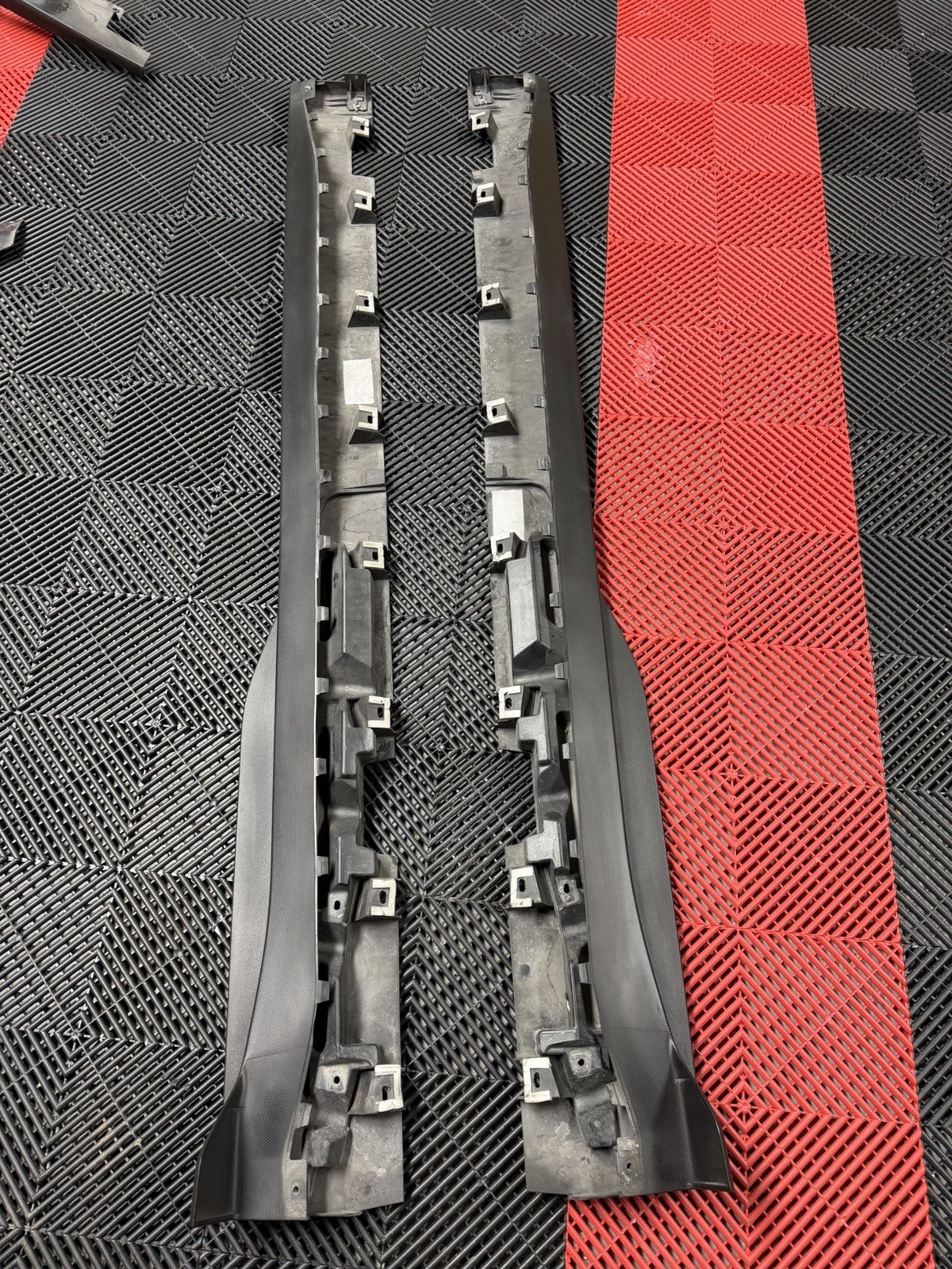 2020 2022 Mustang GT500 Shelby Pair rockers Side Skirts Trim Pieces panel 2021