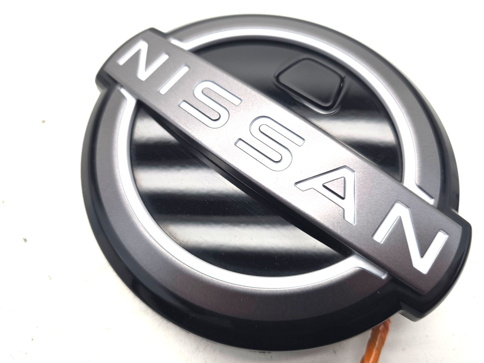2025-2026 NISSAN MURANO REAR TRUNK TAILGATE LIFTGATE LOGO EMBLEM W/ SWITCH OEM