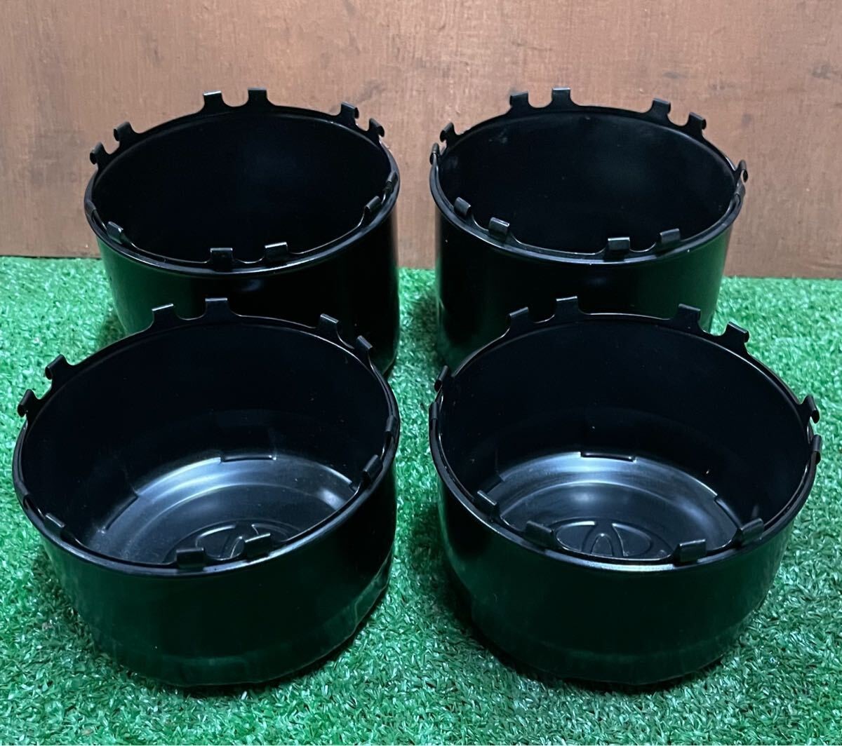 Toyota Land Cruiser 80 Series Wheel Rim Covers Center Hub Cap Set of 4 Genuine