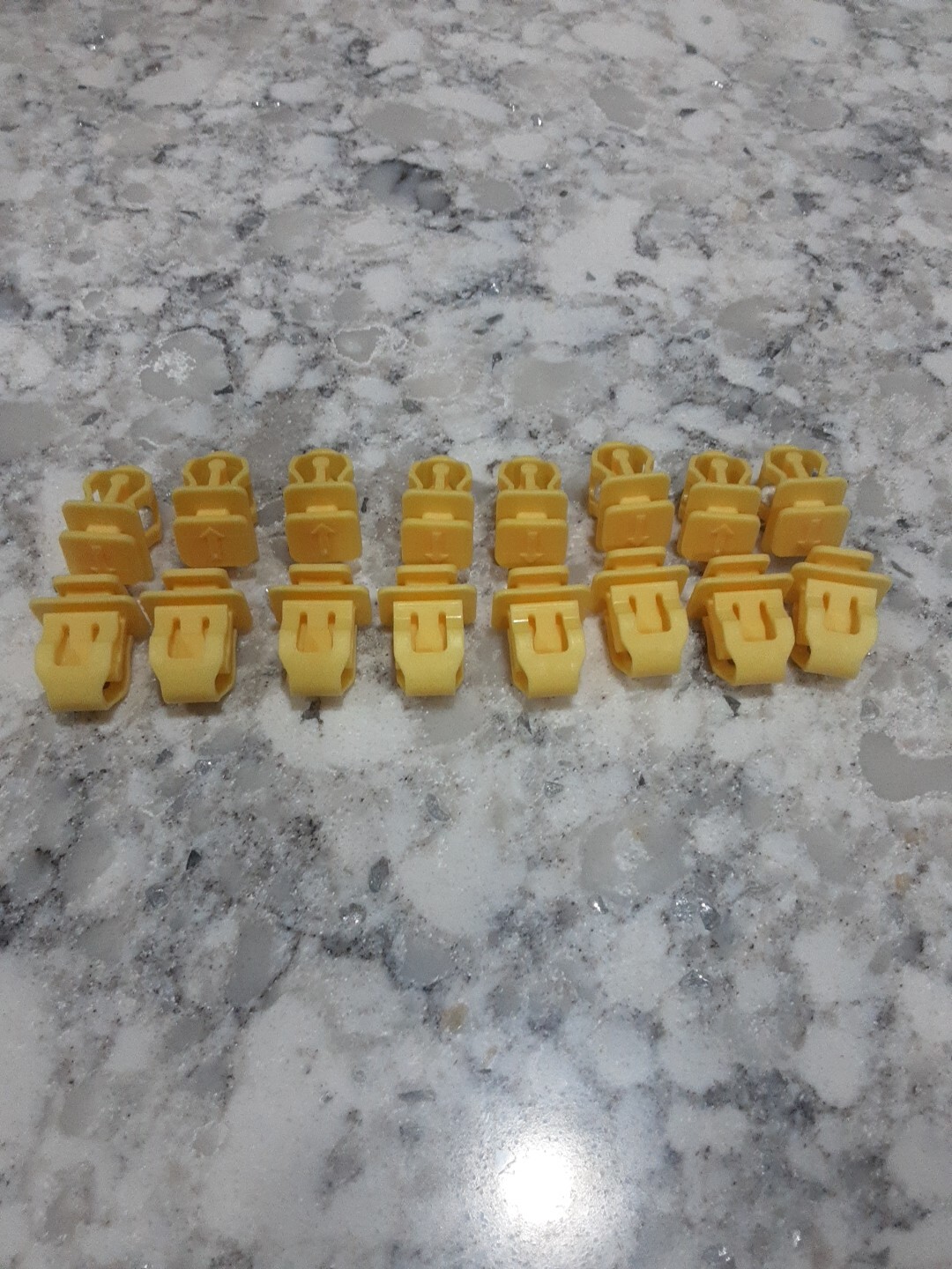 16 OEM BUMPER CLIPS! FITS 2020-ON GM SUBURBAN ESCALADE TAHOE YUKON 11603057