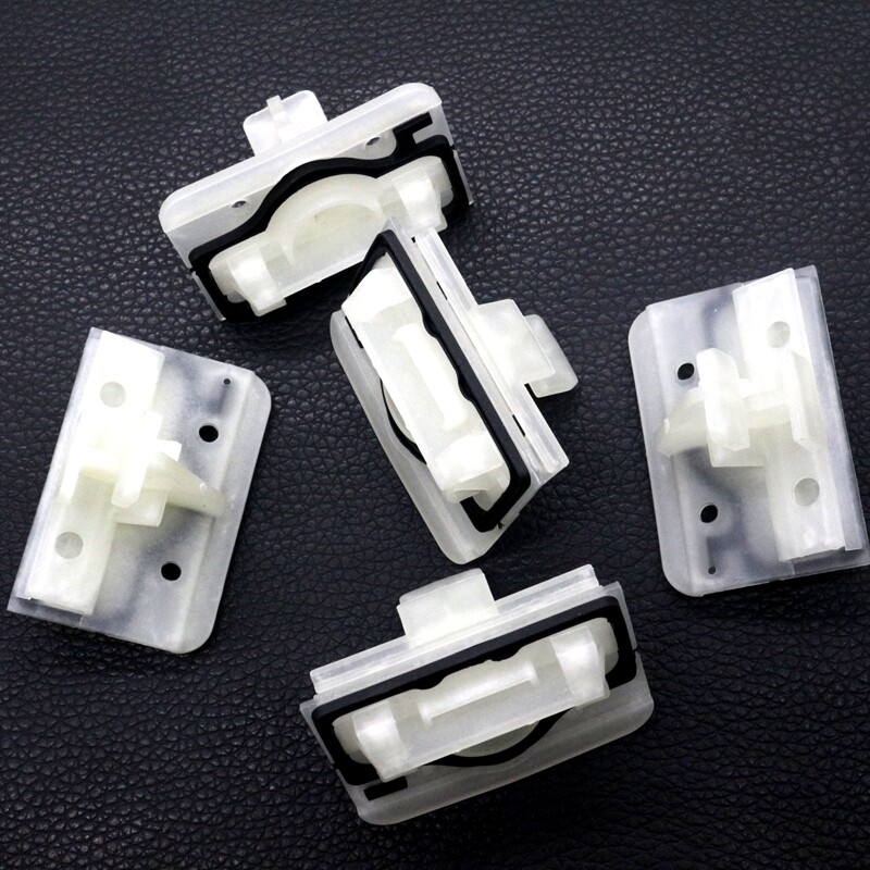 Pack Of 5 Rocker Moulding Clip With Sealer For Mercedes C250 C300 C350 C63 AMG