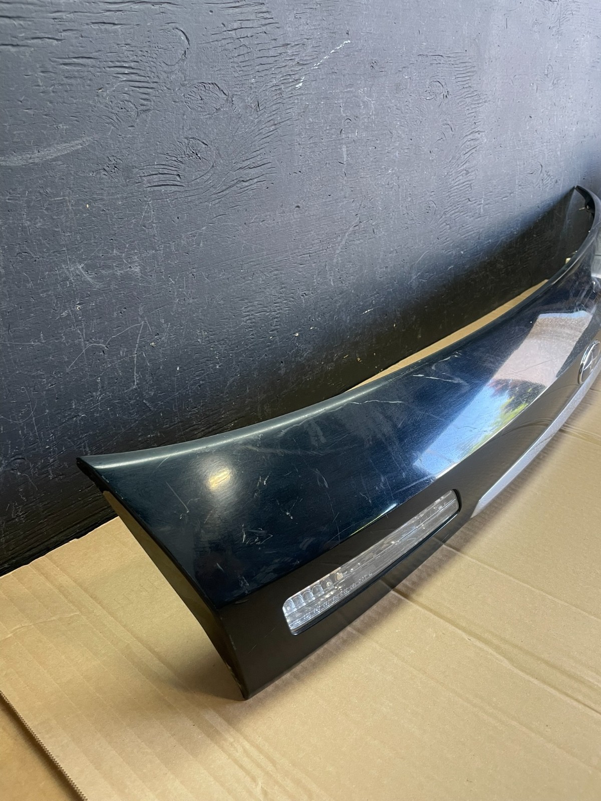 2005-2009 Subaru Legacy Outback Tail Lift Gate Trunk Finish Molding ac9669 DG