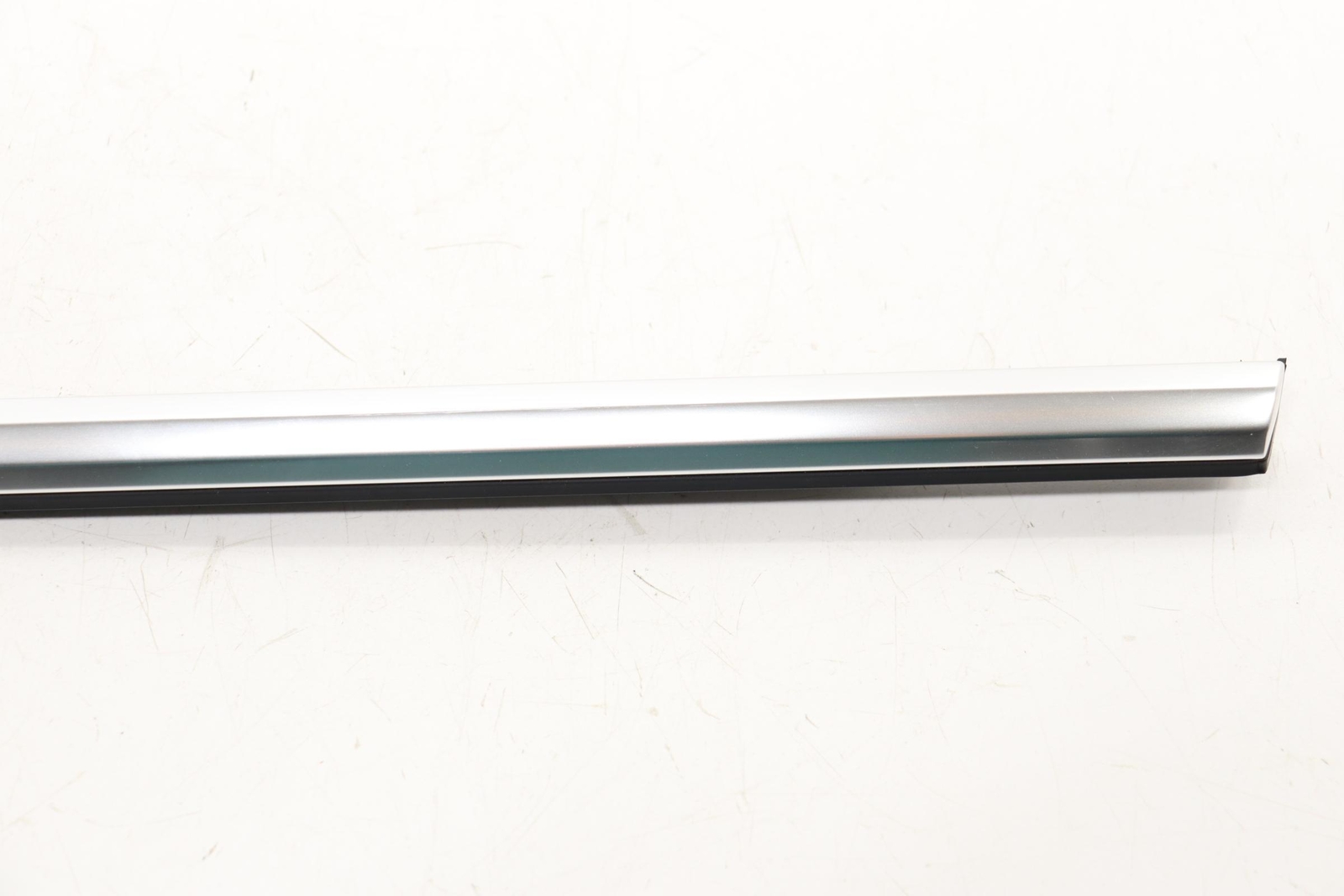 2019 – 2026 AUDI Q8 REAR LEFT SIDE DOOR WINDOW BELT MOLDING WEATHERSTRIP OEM