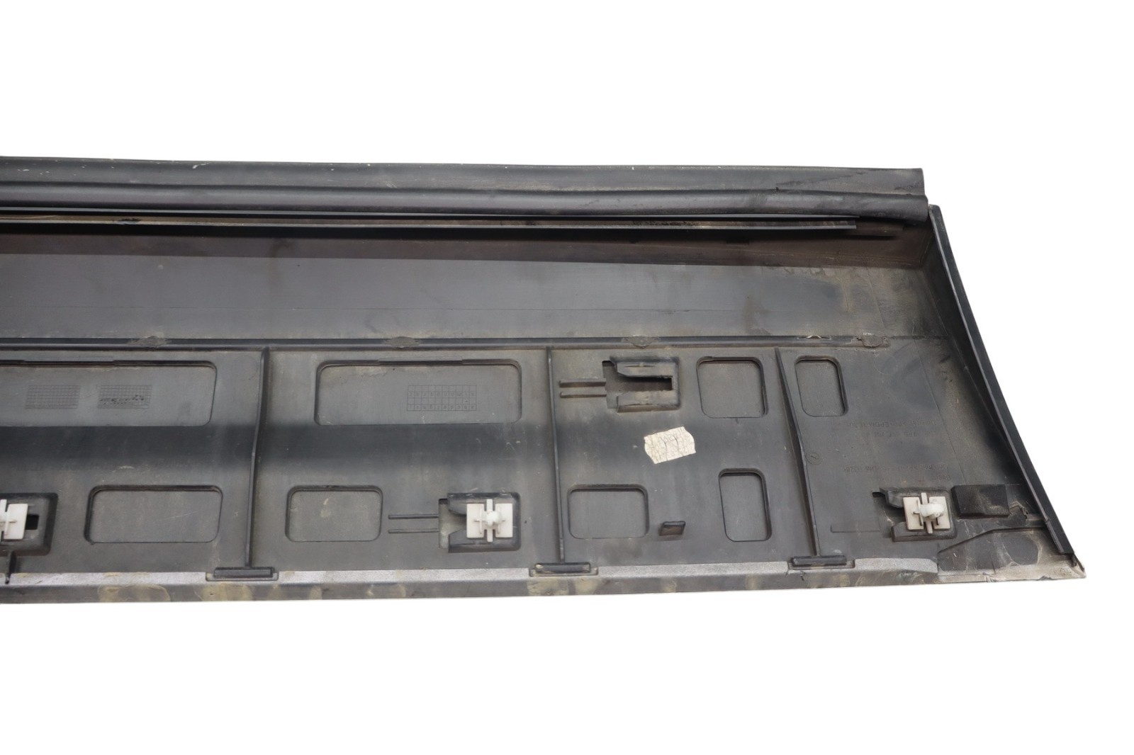 11-18 Porsche Cayenne 958 Rear Left Driver Side Lower Door Molding 7P5837787 OEM