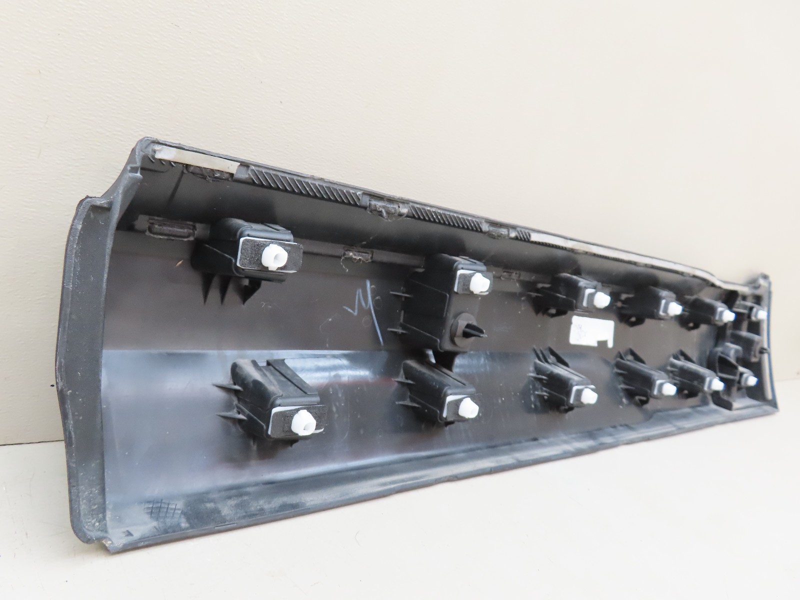 2023-2025 HONDA PILOT REAR RIGHT SIDE LOWER DOOR MOULDING OEM 75313-T90