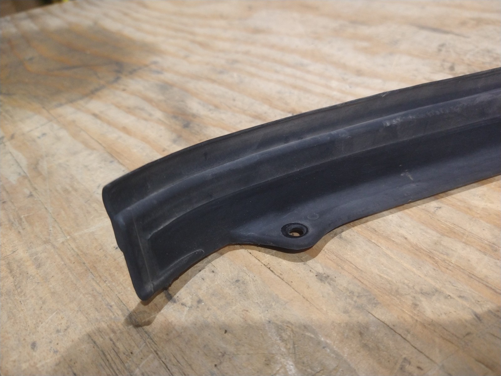 Left REAR Door Opening B Pillar Seal Trim Dodge Ram Quad Cab 55276439AB