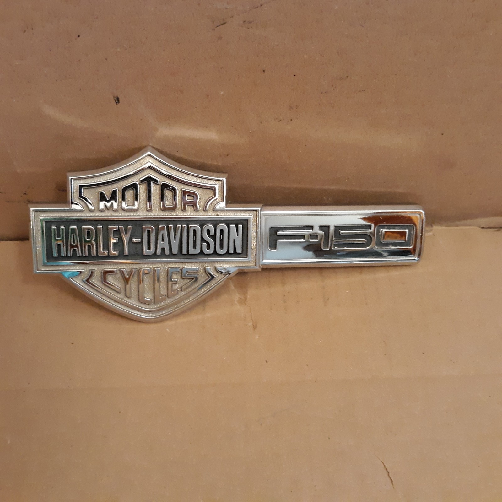 2006 Ford F150 HARLEY DAVIDSON Left Front Fender Emblem Nameplate Badge OEM