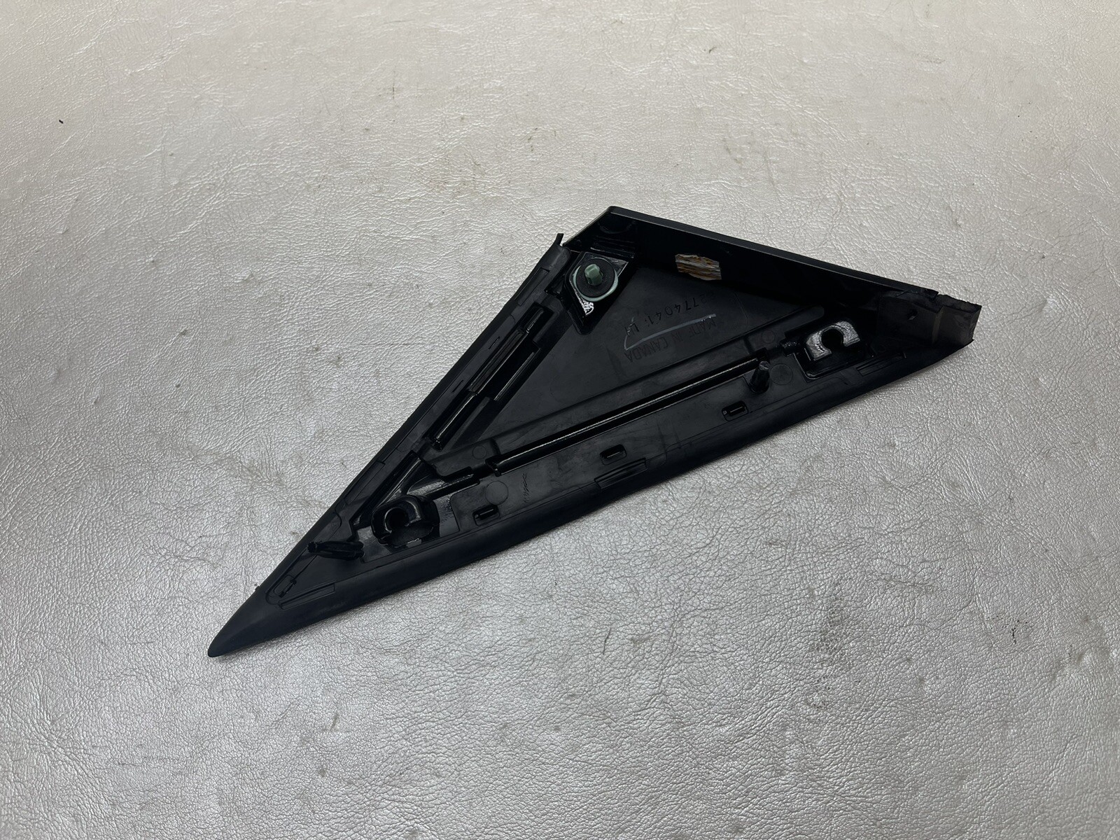 2010-2016 Cadillac SRX DRIVERS LEFT Fender Bolt Cover Mirror Trim OEM
