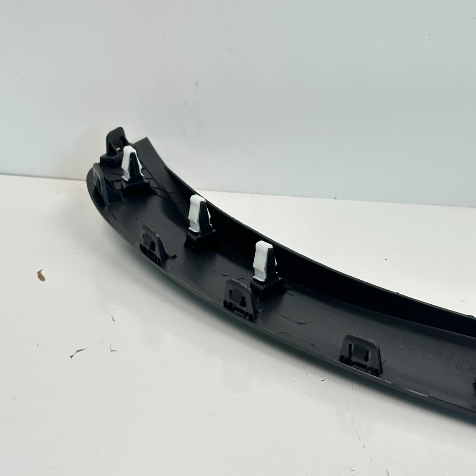 2023-2025 Kia Sportage Rear Passenger Right Quarter Panel Garnish Molding OEM