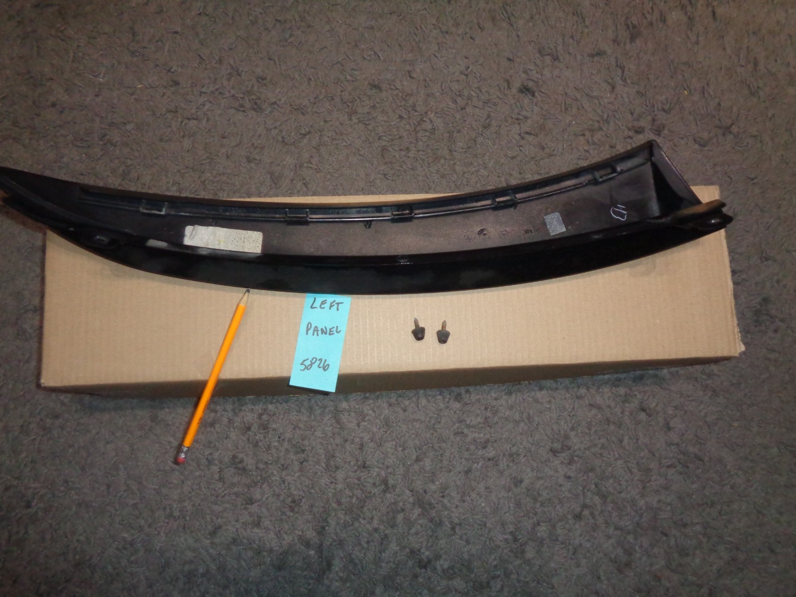 2002-2009 GMC Envoy Rear Hatch Lift Gate Trim Molding Panel Driver Left LH 02-09