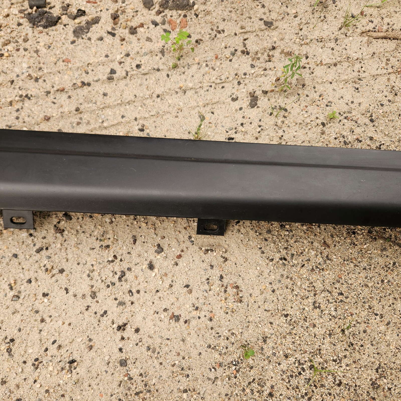 05- 07 Jeep Grand Cherokee Passenger Right Rocker Panel Trim Guard Plastic OEM