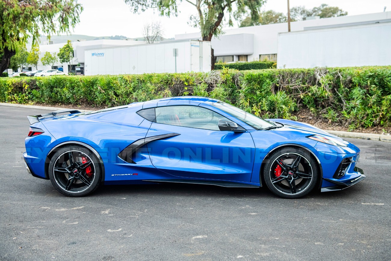 For 20-Up Corvette C8 | Z06 Style Hydro-Dipped Carbon Fiber Side Skirts Panel