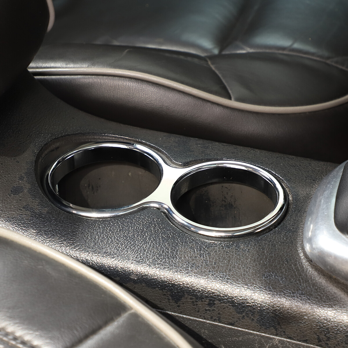 Chrome Billet Aluminium Cup Holder Insert for HUMMER H3 2005-09 Accessories 1PCS