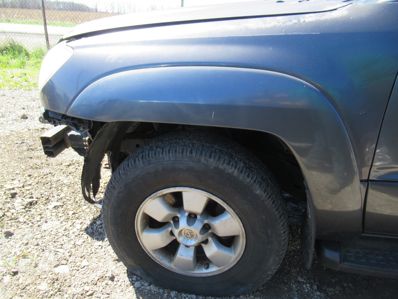 03-05 TOYOTA 4RUNNER LEFT FRONT FENDER BODY CLADDING TRIM MOLDING GREY(1E9)