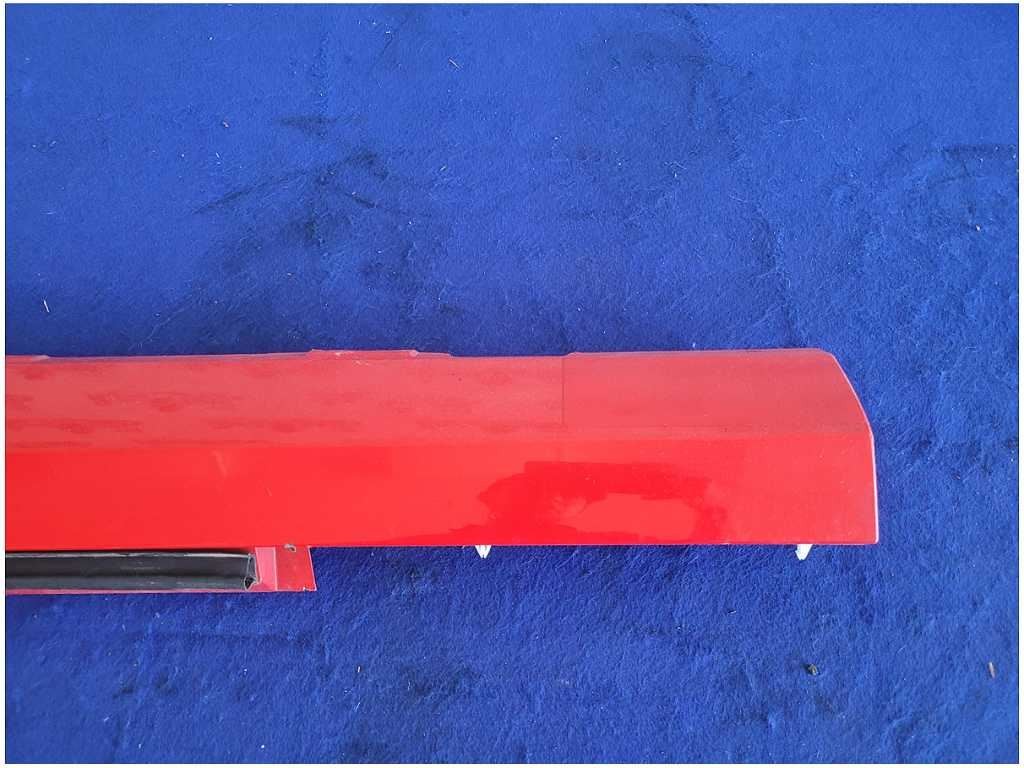 2010-2015 Chevrolet Camaro SS Driver Left Lower Rocker Panel Molding 2882
