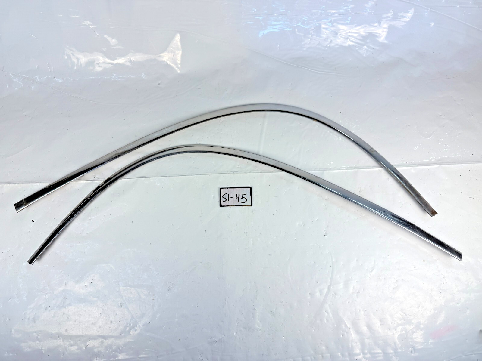 OEM 1959 1960 IMPALA PAIR LOWER WINDSHIELD TRIM MOULDINGS EL CAMINO S1-45