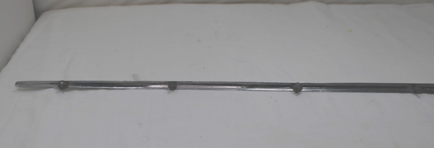 1967 BUICK SKYLARK FRONT CENTER HOOD SPEAR ORNAMENT