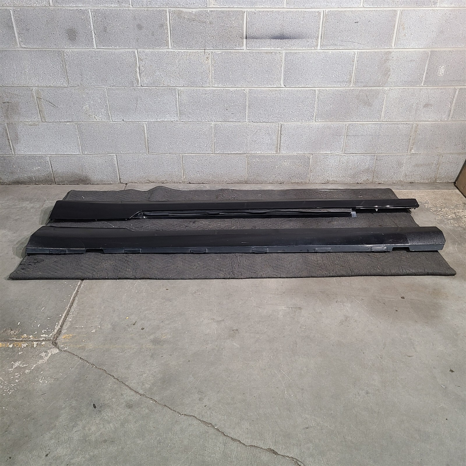 10-15 Camaro Ss Rocker Panel Side Skirt Set Lh Rh Oem Aa7514