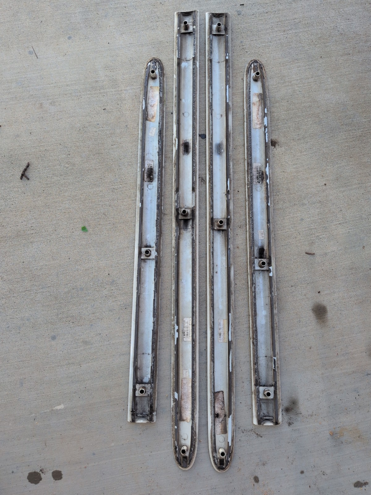 00-05 Buick LeSabre Door Body Side belt Molding trim Set 4pc White OEM