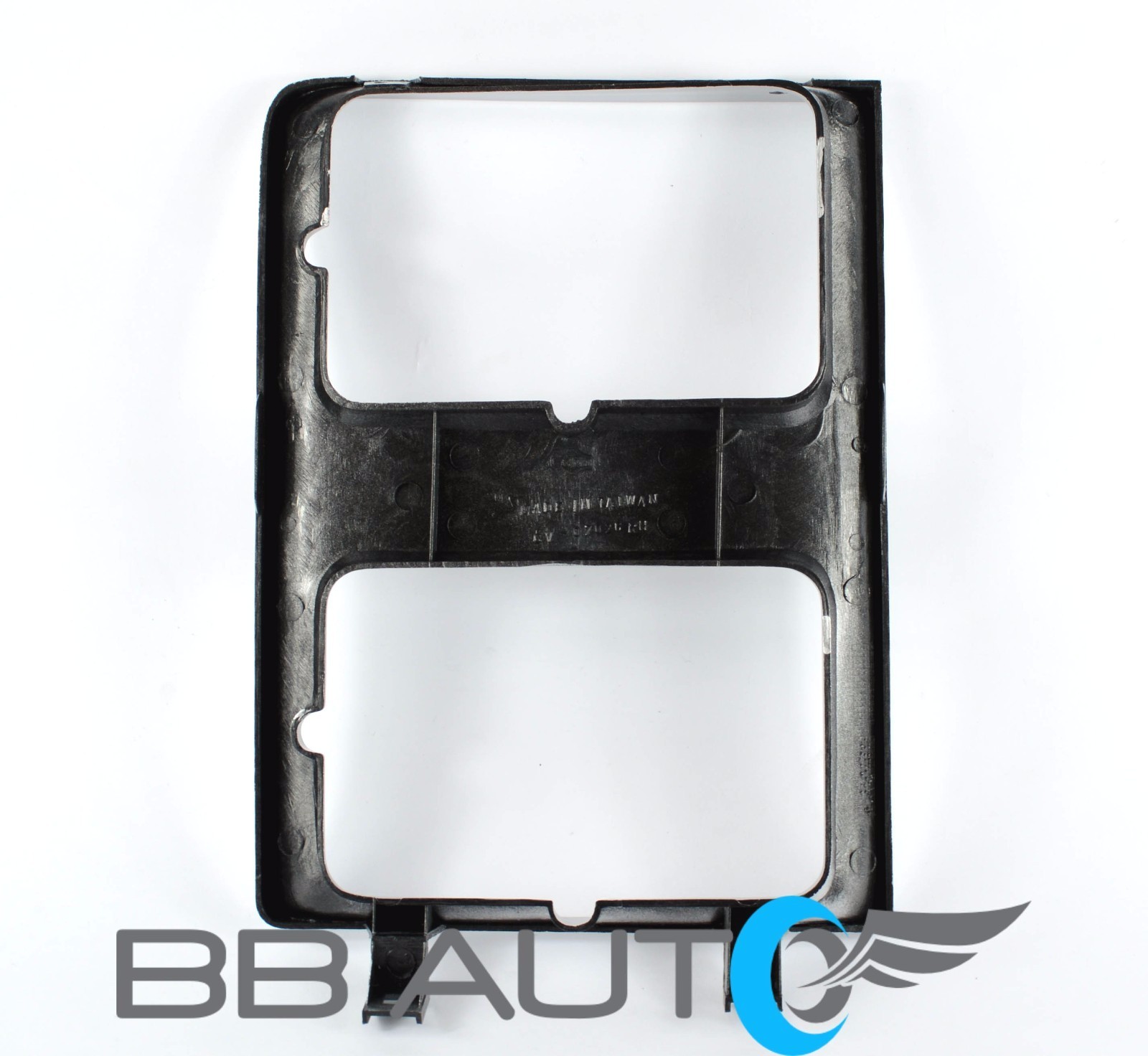 85-88 CHEVY PICKUP BLAZER SUBURBAN DUAL RECTANGLE HEADLIGHT BEZEL TRIM NEW SET
