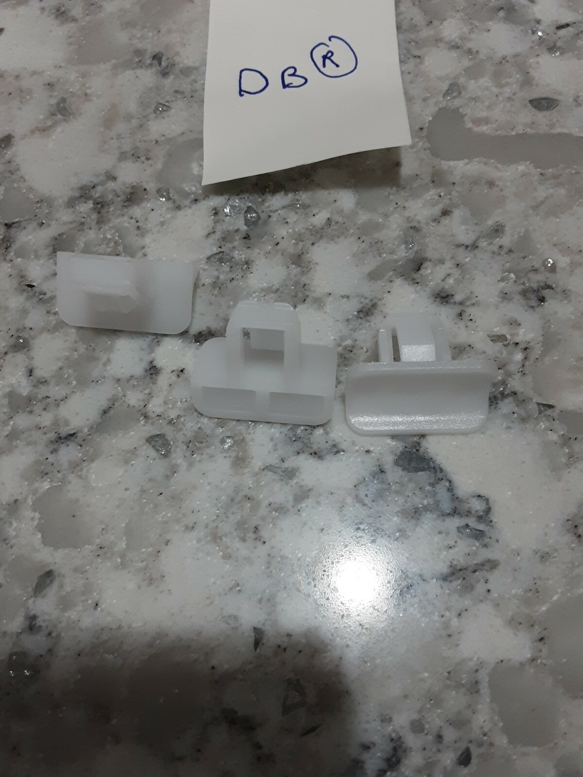 Moulding Clips For Chrysler Fits 68225214AA Jeep Cherokee Box of 50 Made in USA