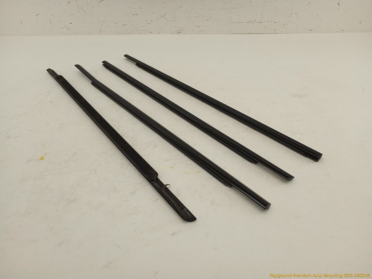 Range Rover Evoque L538 Set Of 4 Window Sweep Trim Molding Fits 2012-2019 12 13