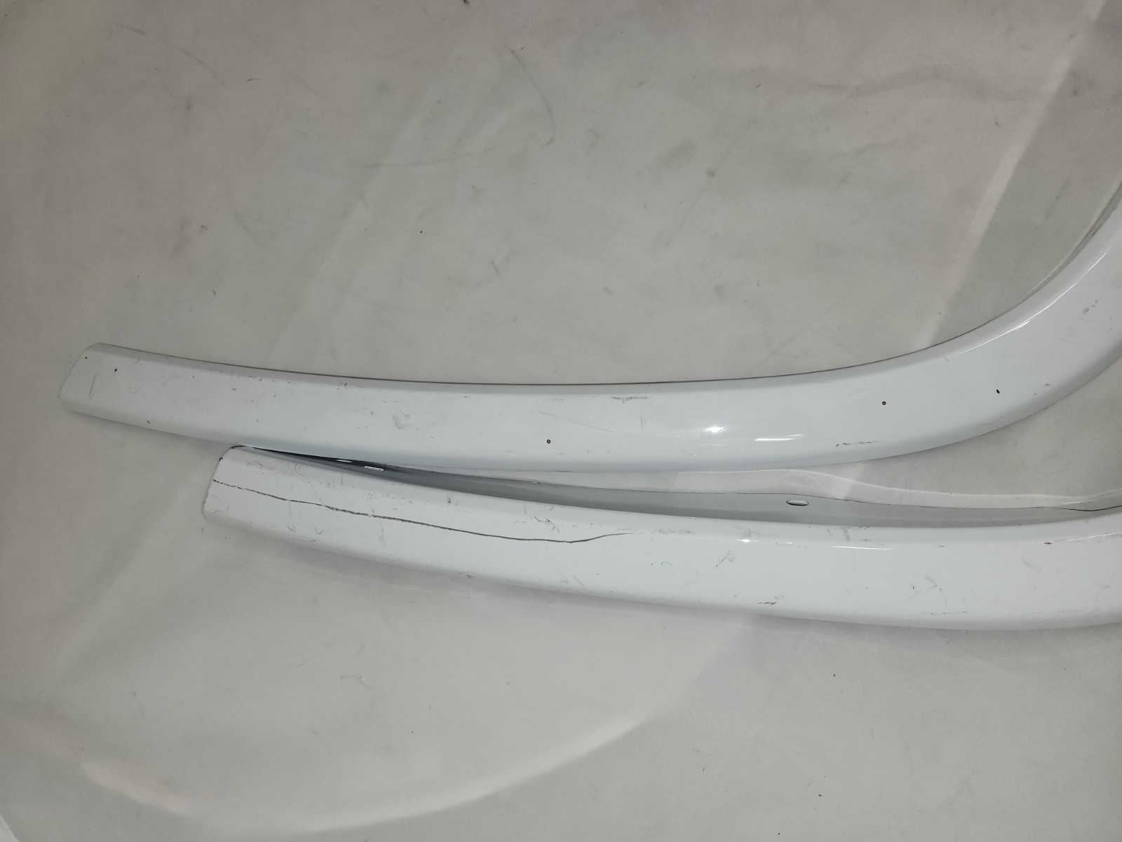 OEM 16-21 for Jeep Grand Cherokee LH & RH Front Wheel Flare Molding Bright White