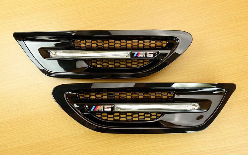 For BMW F10 M5 Shiny Black Side Fender Light Cover 12-16 4D Sedan included LED