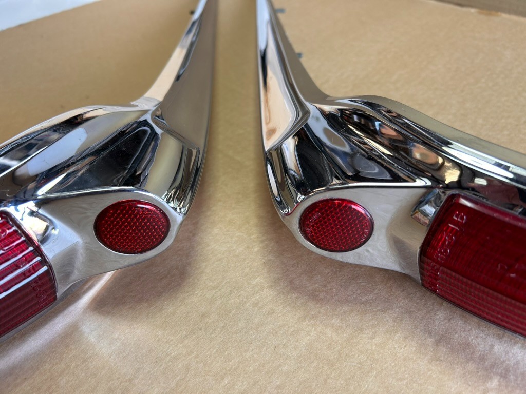 1952 Oldsmobile 88 Deluxe Rear Crown & Tail Light Assemblies NOS GM!
