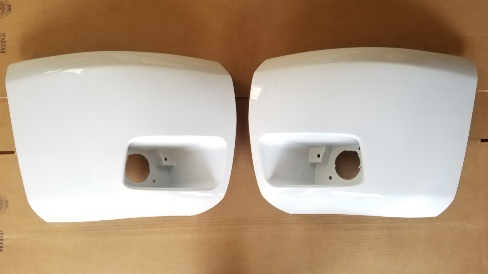 2PC Set 2007-2013 SILVERADO Front Bumper PAINTED WHITE 8624 Corner End Caps PAIR