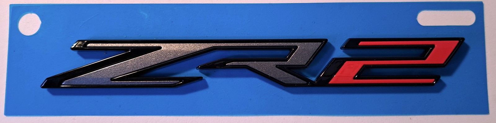 ?OEM GM ZR2 Tailgate Emblem – Dark Gray/Red – From Colorado Black Kit 85834794