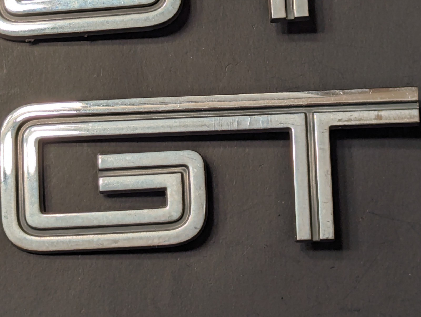 2005-2010 Ford Mustang GT Convertible Left Right Fender Emblems Badges Trim OEM