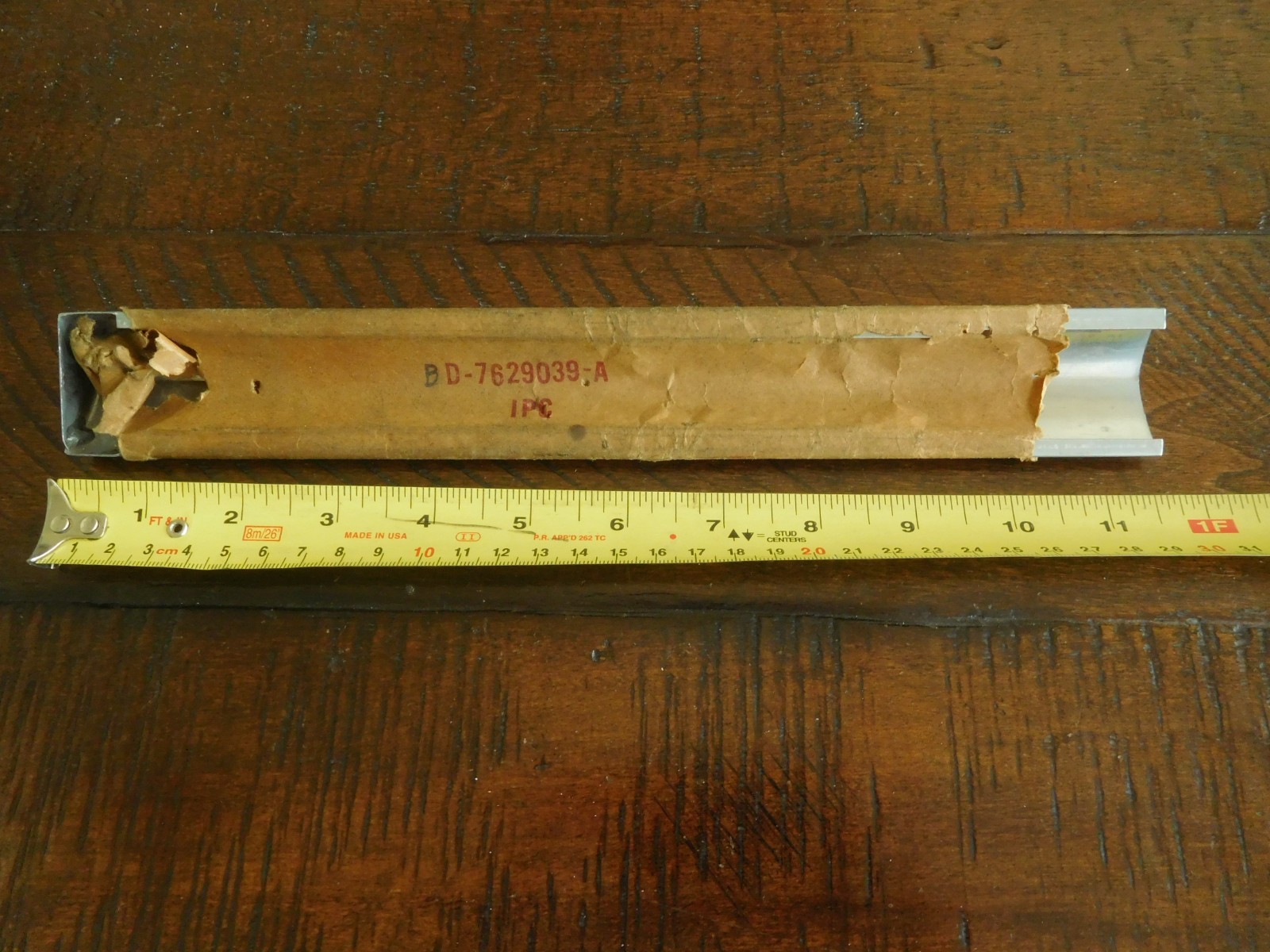 1953 Lincoln LH MOULDING QTR PANEL OUTSIDE LOWER NOS Convert FoMoCo BD-7629039-A
