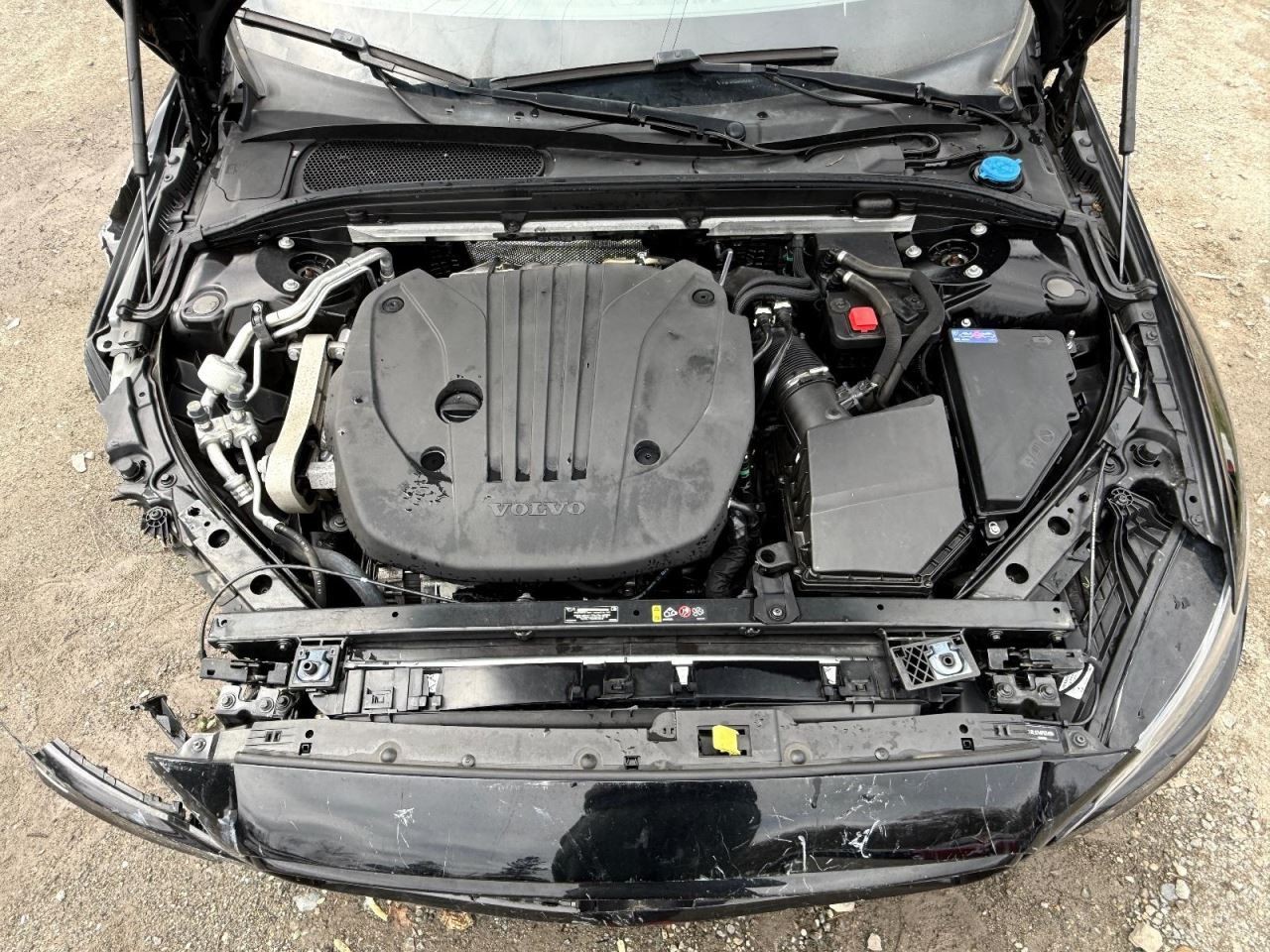 2019-2023 Volvo S60 Right Passenger Side Rocker With Post Black