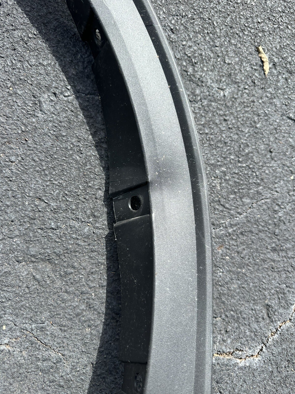 2020-2022 FORD ESCAPE FRONT LEFT DRIVER SIDE FENDER WHEEL ARCH FLARE MOLDING OEM