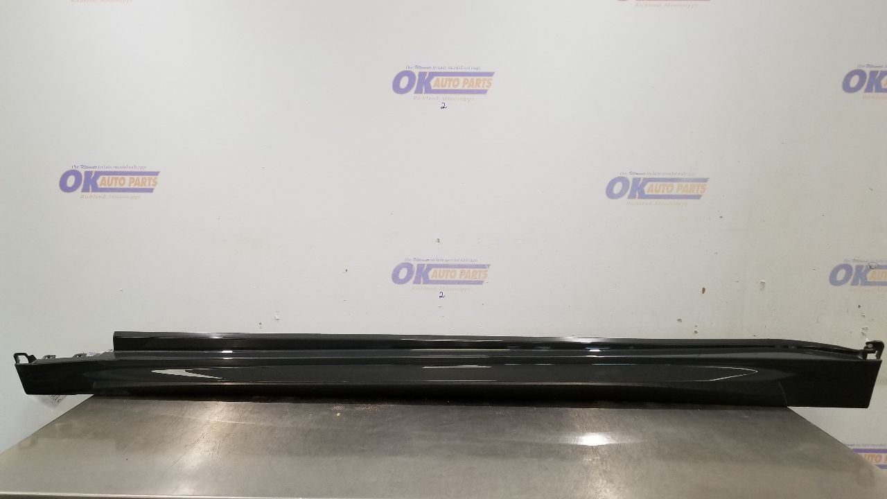 22 BMW X7 M50I G07 ROCKER PANEL MOULDING SIDE SKIRT LEFT DRIVER GRAY