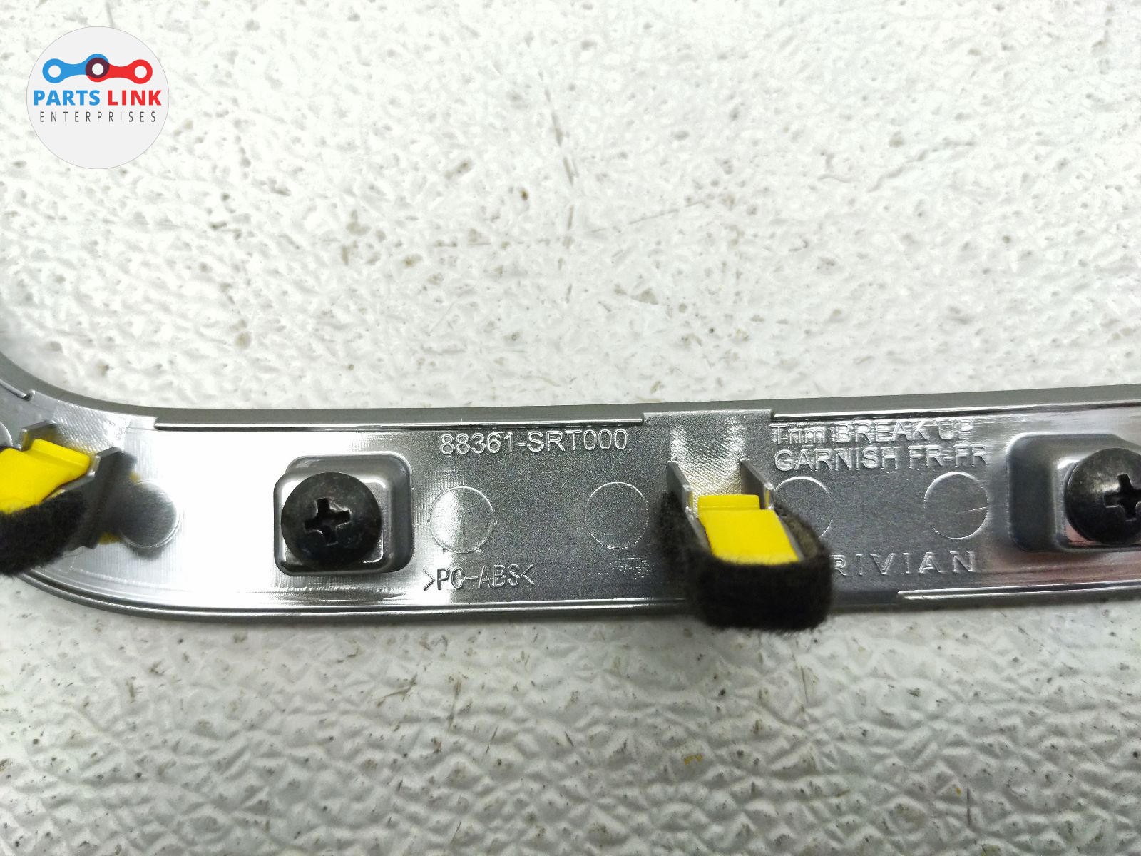 2022-24 RIVIAN R1S R1T FRONT SEAT NAMEPLATE UPPER BEZEL APPLIQUE GARNISH MOLDING