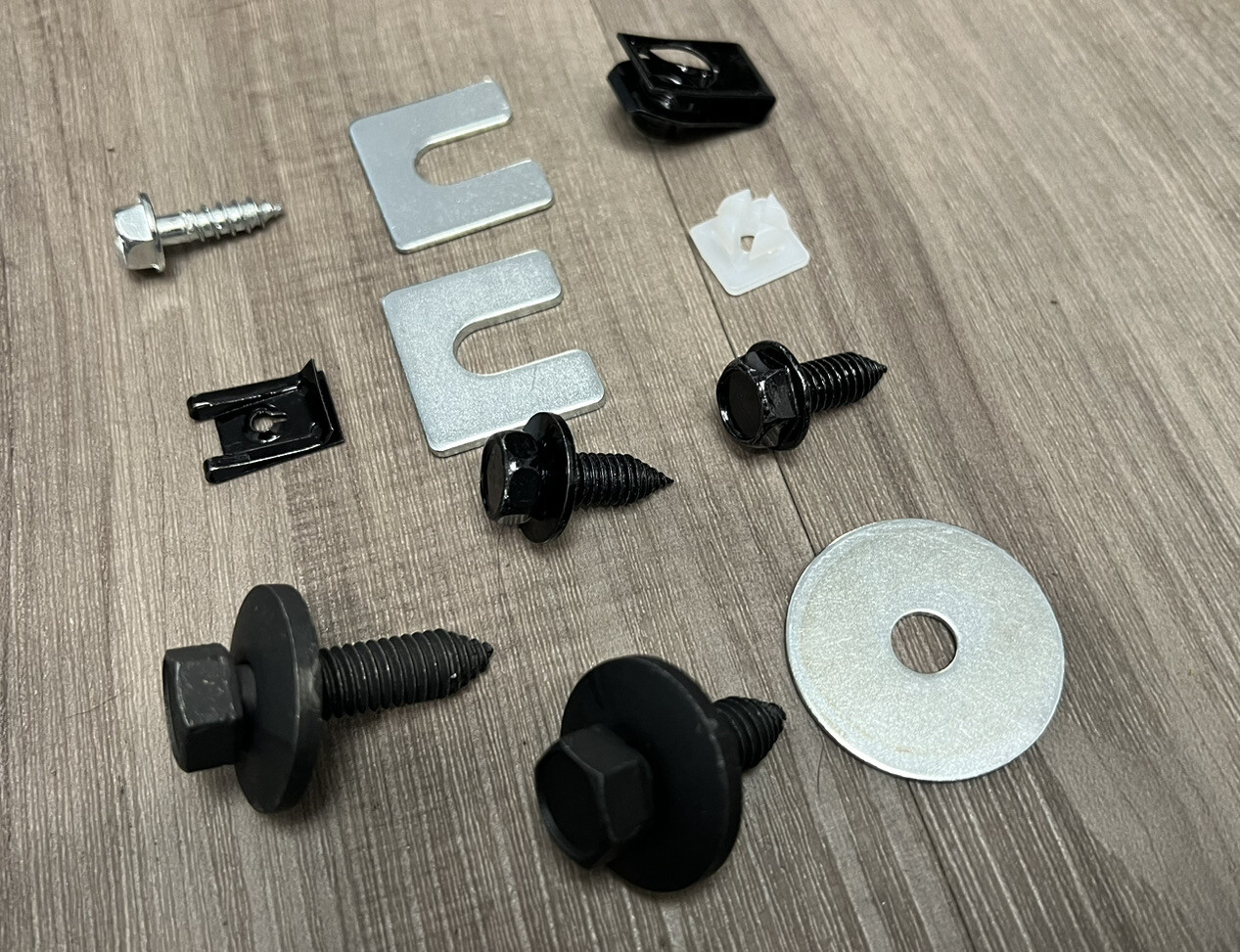 Front End Sheet Metal Hardware Kit for BUICK CADILLAC OLDS OLDSMOBILE 165PCS