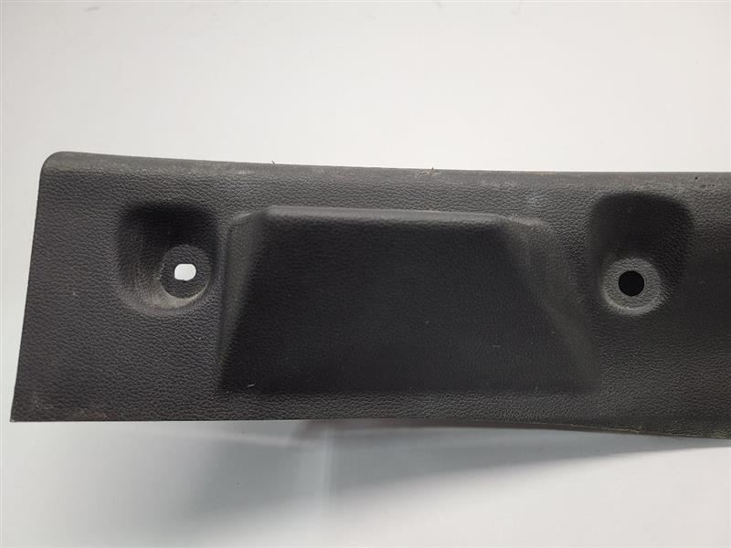 2013-2019 FORD ESCAPE LOWER LIFTGATE MOULDING