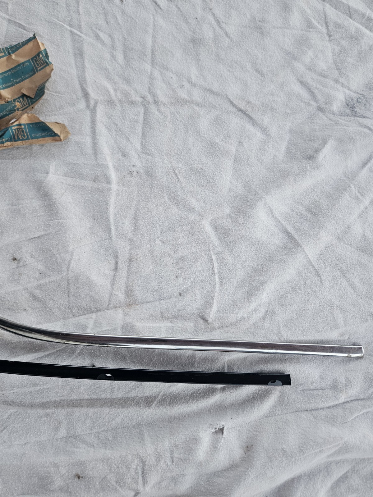 NOS 73-87 CHEVY GMC TRUCK ROOF DRIP RAIL MOLDING TRIM C10 C20 C30 K10 K20 K30