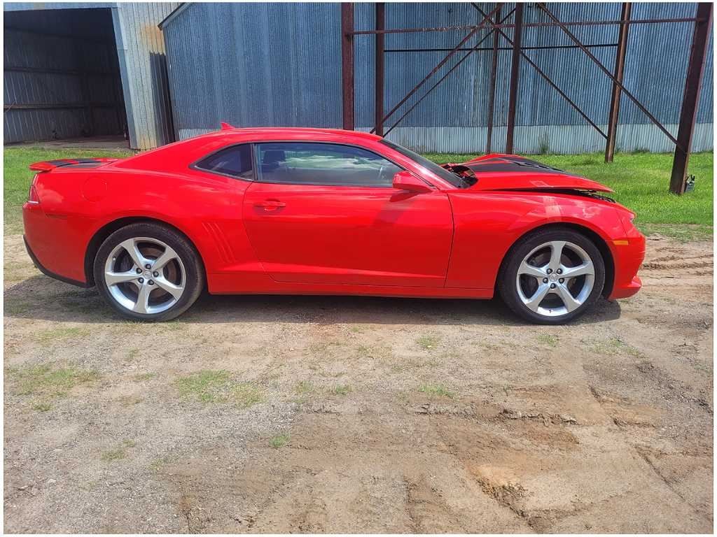 2010-2015 Chevrolet Camaro SS Driver Left Lower Rocker Panel Molding 2882