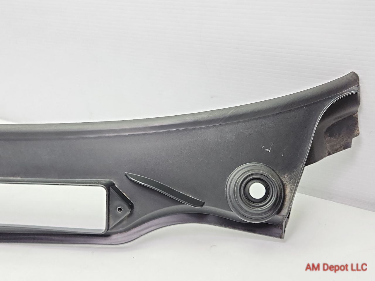 2009 BMW 135i 128i E82 E88 Windshield Bottom Cover Cowl 51717058220, 51714364446