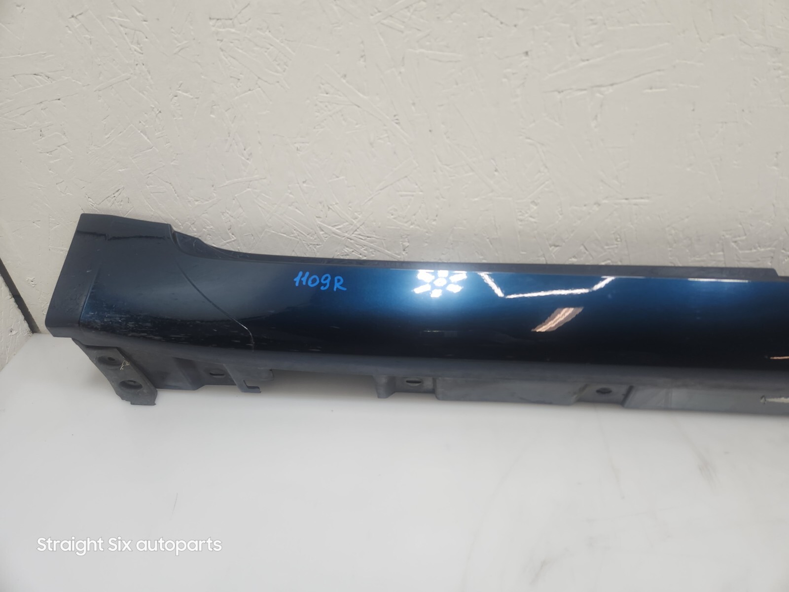 ✅ 10-15 OEM BMW F01 740 750 B7 Right Passenger Side Skirt Rocker Panel Blue B38