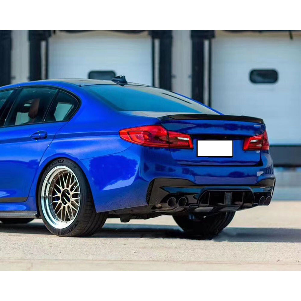 Carbon Fiber Fits BMW 5 Series F90 M5 2017-19 Rear Bumper Diffuser Lip LED