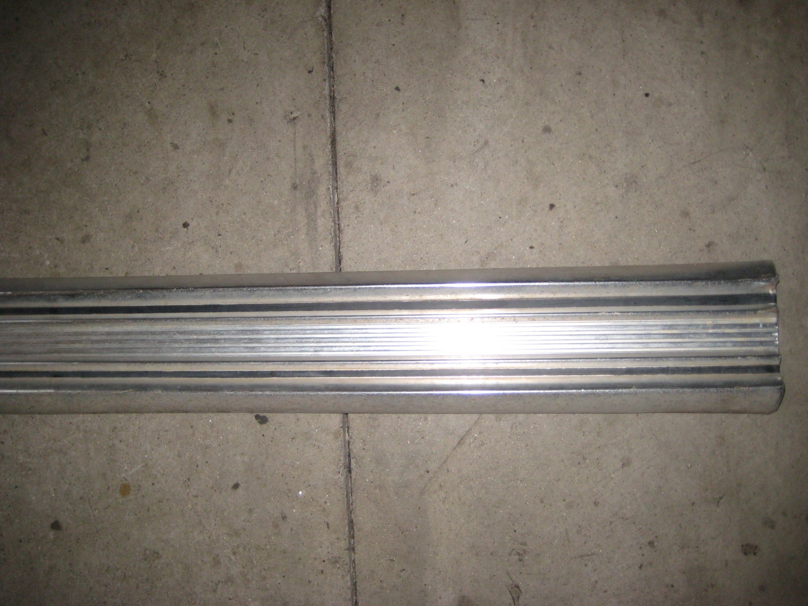 73-79 Ford truck F100 F250 F350 DRIVER Door Lower Body Trim Molding Wide Xlt