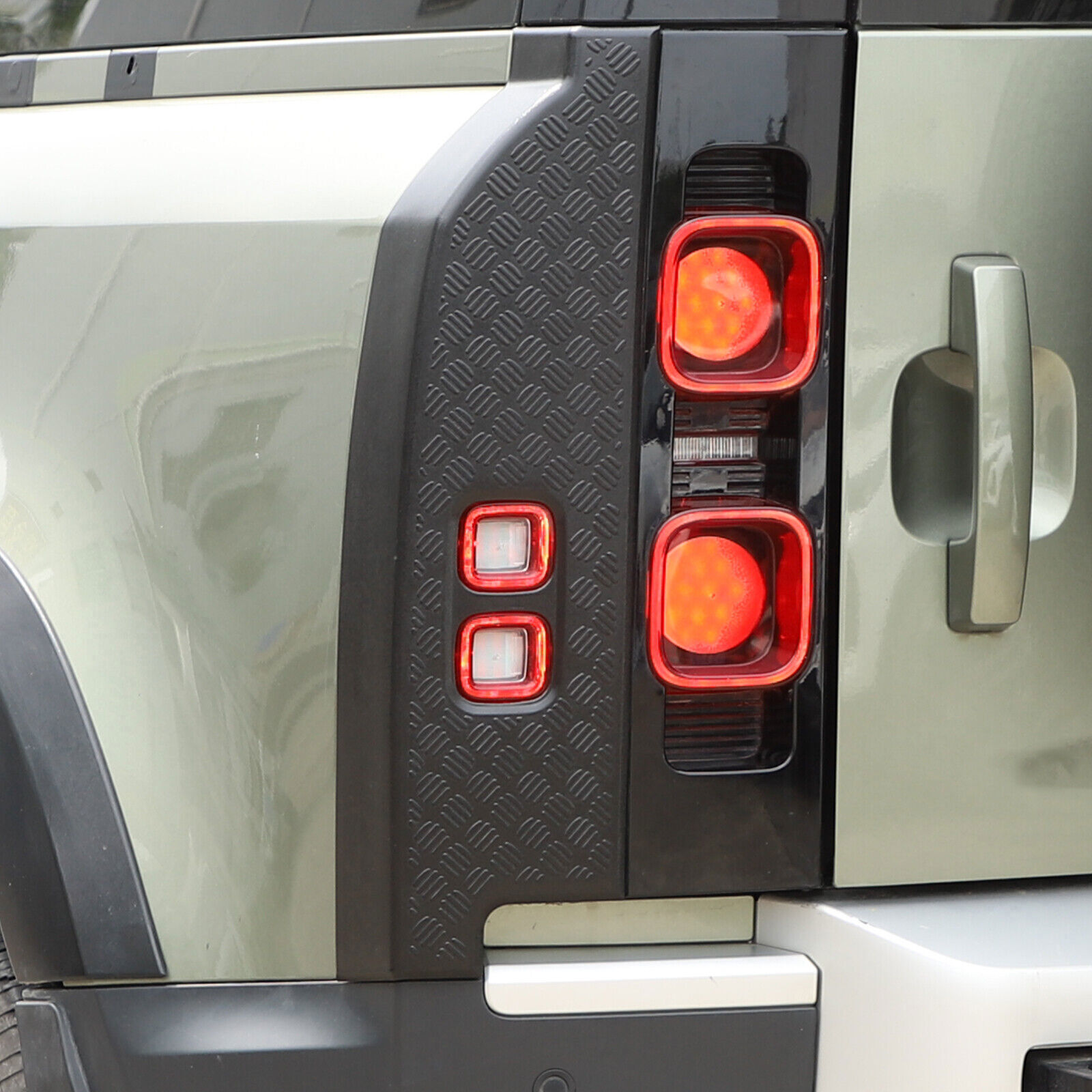 For Land Rover 2020-2023 Glossy Black Kit Taillight Protector Plate Trim