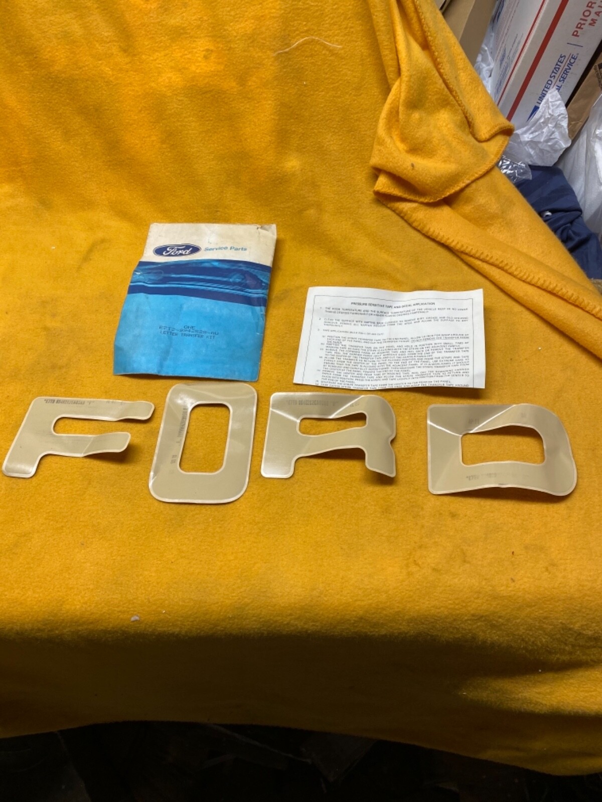 1987 87 FORD F SERIES TRUCK NOS FOMOCO TAILGATE EMBLEM DECAL SET E7TZ-9942528-AU